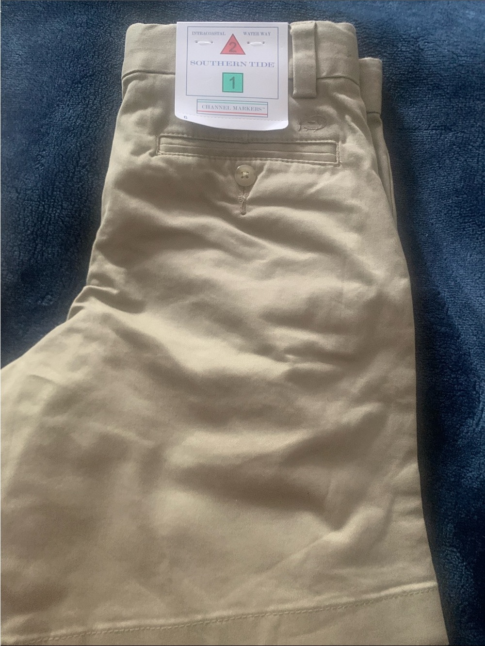 Southern Tide boys Tan Chino Pants size 6 shorts